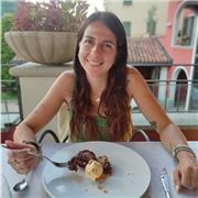 Sono una persona creativa e gentile! Ho conseguito il diploma di liceo scientifico e laureata all'accademia delle belle Arti a Genova in progettazione artistica per l'impresa, amo la fotografia e la grafica e la post produzione conosco bene il pacchetto A